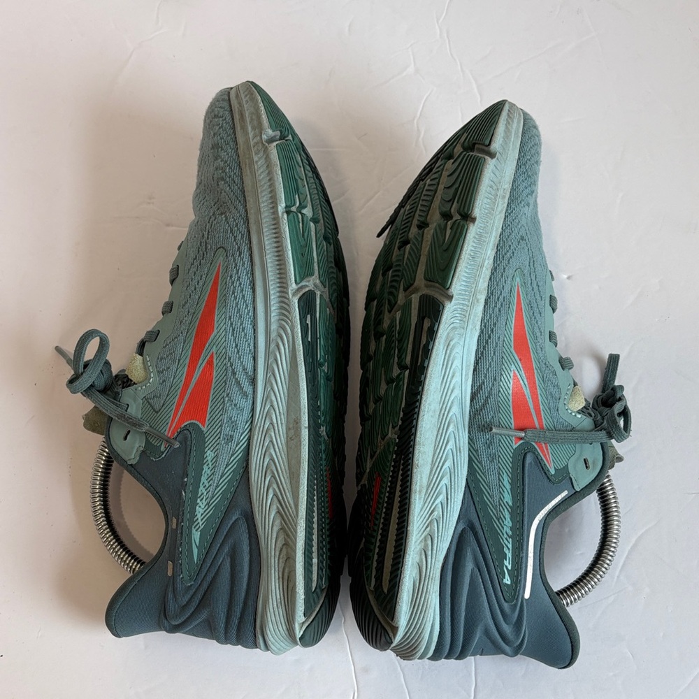Altra Torin 6Athletic Shoes in Teal and Red - Picture 5 of 8